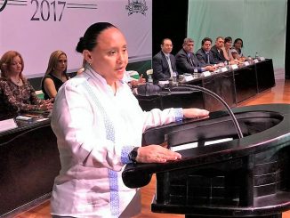 Cristina Torres le falla a los universitarios de la UQRoo en Playa del Carmen